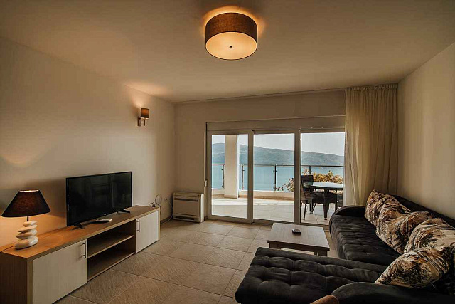 Zu verkaufende Wohnungen in Herceg Novi mit Panoramablick auf das Meer — photo 6